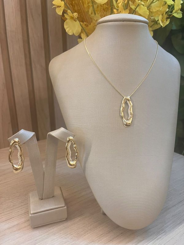 CONJUNTO ONDULADO CRAVEJADO