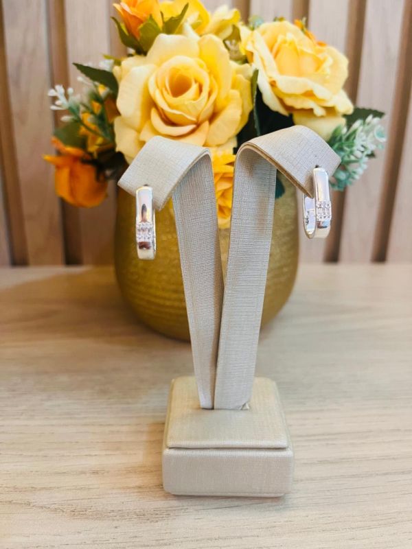 BRINCO ARGOLA COM DETALHE
