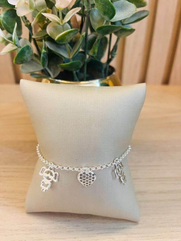 PULSEIRA 3 PINGENTE 2 FILHAS E CORAÇÃO
