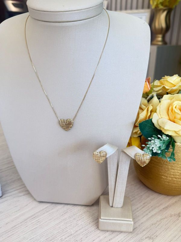 CONJUNTO BRINCO COLAR CORAÇÃO RENDADO