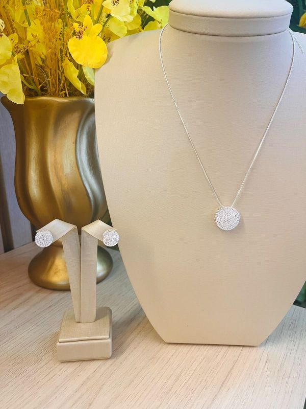 CONJUNTO CIRCULO CRAVEJADO