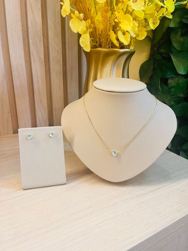 CONJUNTO COLAR E BRINCO DE CORAÇÃO PEQUENO