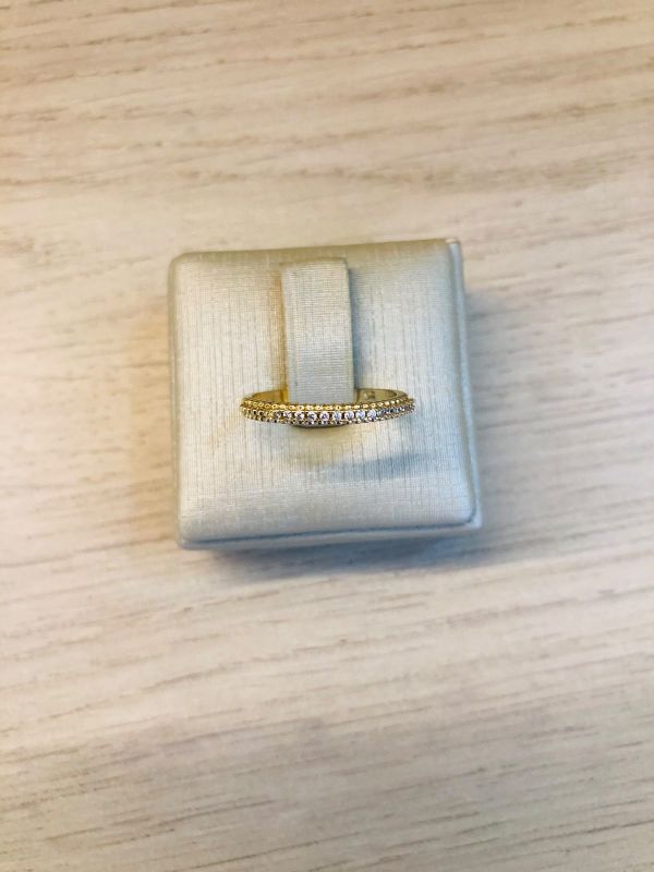 ANEL FINO CRAVEJADO DOURADO
