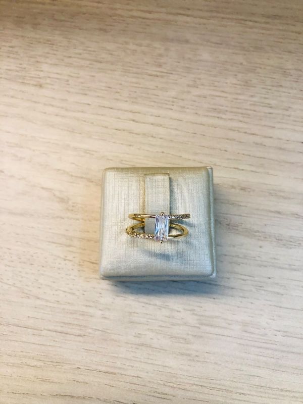 ANEL DOIS FIO CRAVEJADO E PEDRA DE ZIRCONIA