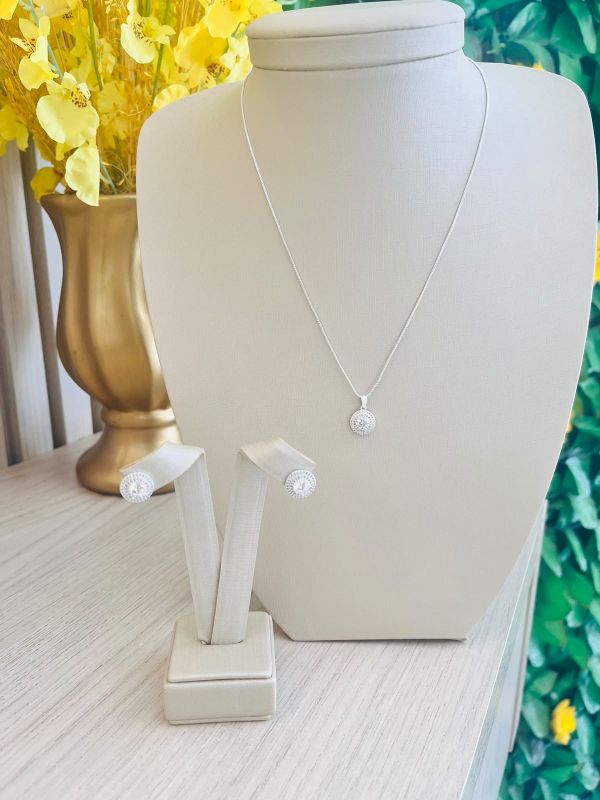 conjunto redondo cravejado