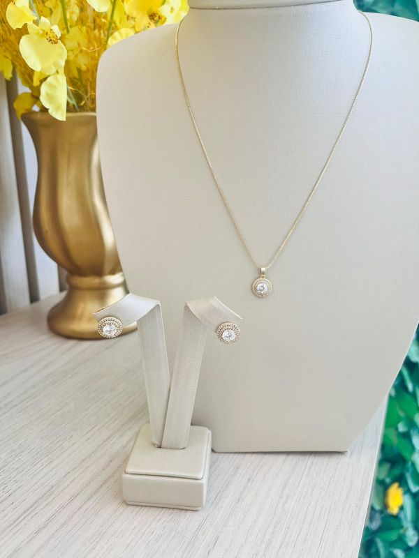 CONJUNTO REDONDO CRAVEJADO