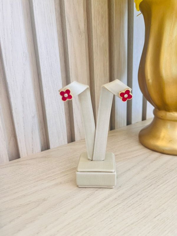 BRINCO FLOR VERMNELHA PEDRA DE ZIRCONIA
