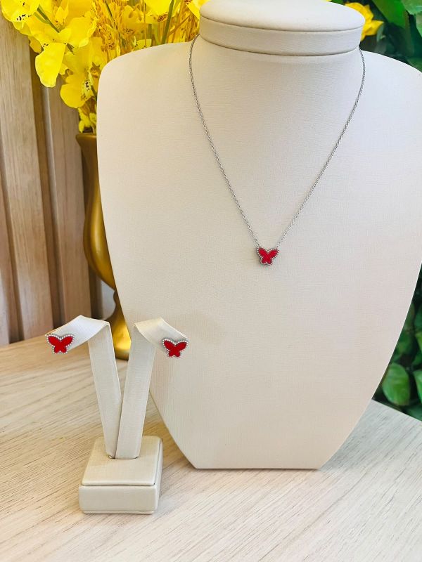 CONJUNTO BORBOLETA VERMELHA DE AÇO