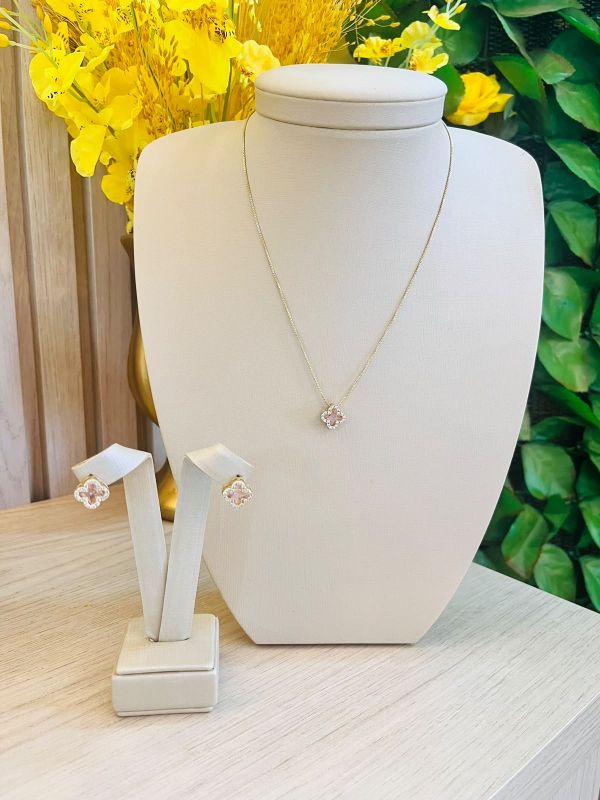 CONJUNTO VAN CLIFF CRISTAL ROSINHA CRAVEJADO