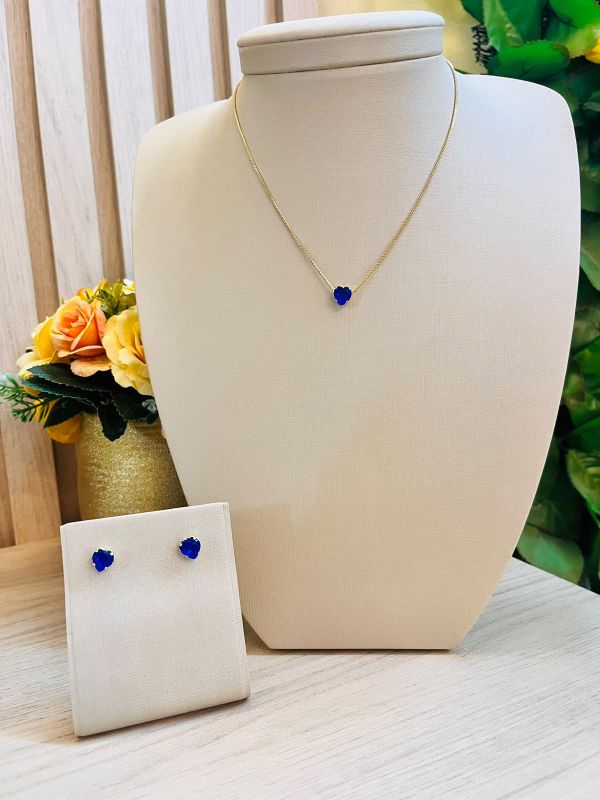 CONJUNTO COLAR E BRINCO DE CORAÇÃO PEQUENO AZUL