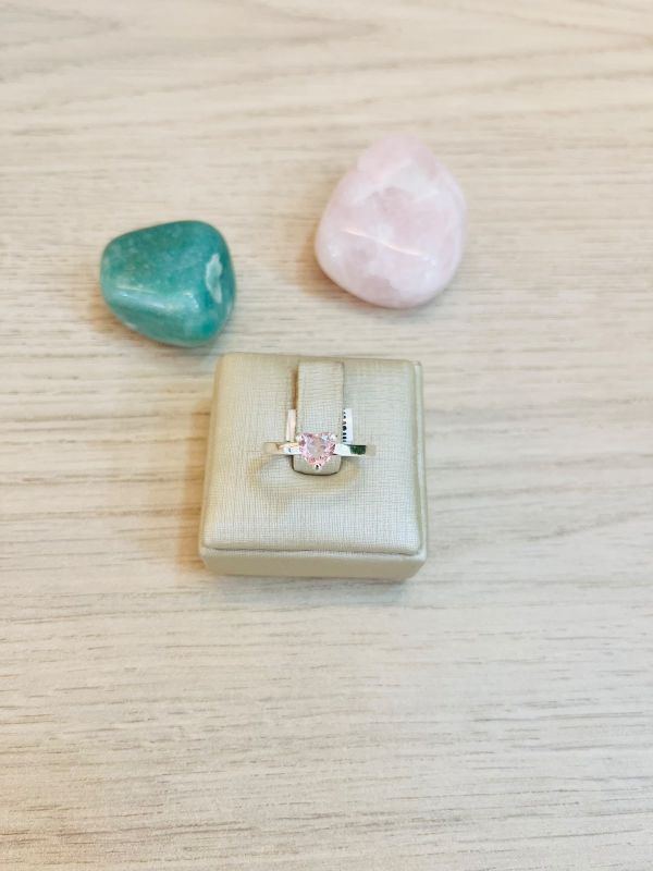 ANEL PEDRA CORAÇÃO ROSA