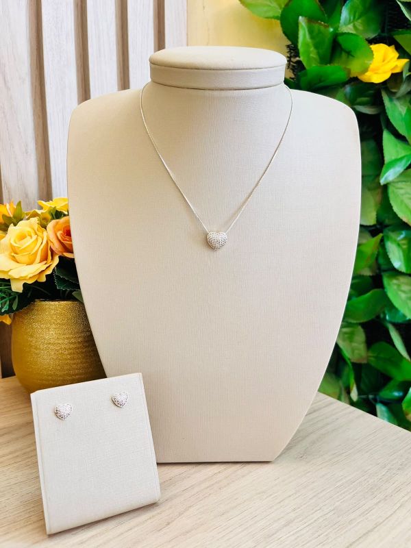 CONJUNTO CORAÇÃO CRAVEJADO