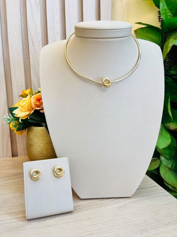 CONJUNTO GARGANTILHA RIGIDA COM NÓ