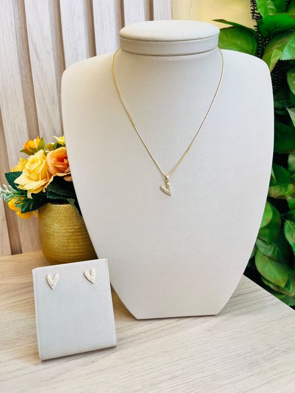 CONJUNTO CORAÇÃO CRAVEJADO