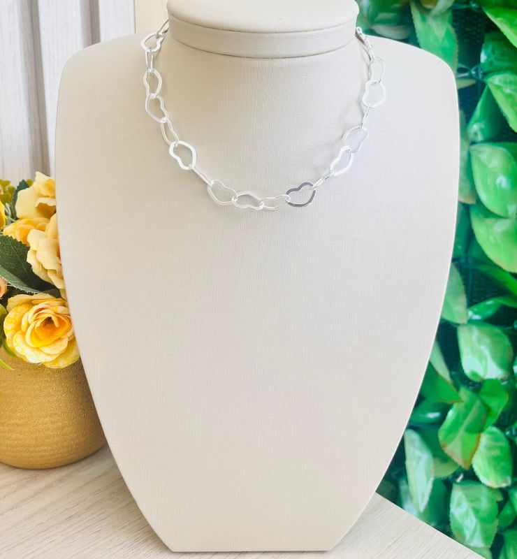 CHOKER ELOS DE CORAÇÃO GRANDE