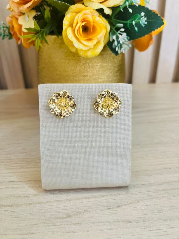 BRINCO FLOR DUPLA VAZADA
