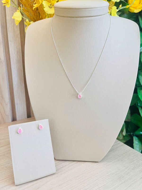 CONJUNTO GOTA CRAVEJADA EM VOLTA