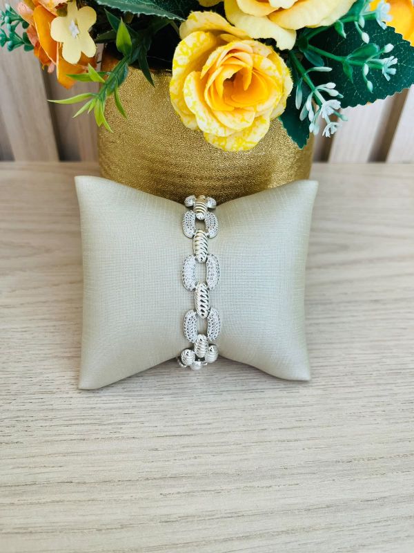 PULSEIRA ELO CRAVEJADA