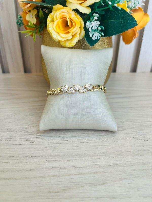 PULSEIRA ELOS 5 CORAÇÕES CRAVEJADOS