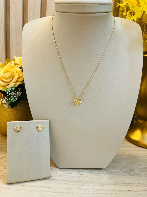 CONJUNTO CORAÇÃO COM TEXTURA E ZIRCÔNIA