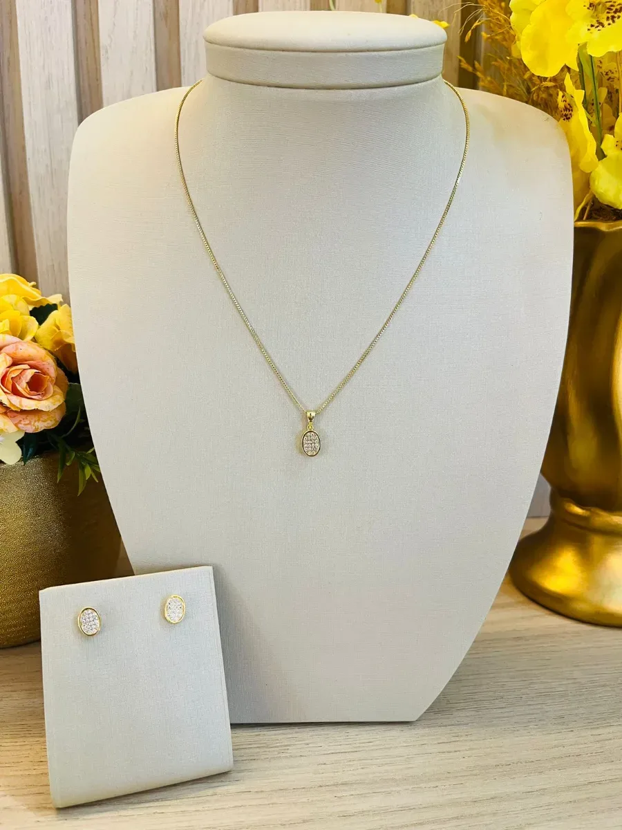 CONJUNTO OVAL CRAVEJADO DELICADO
