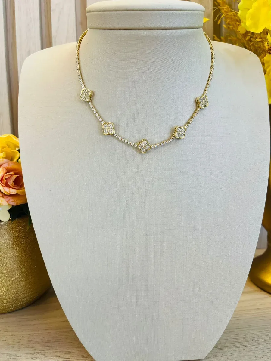 CHOKER 5 TREVOS CRAVEJADOS