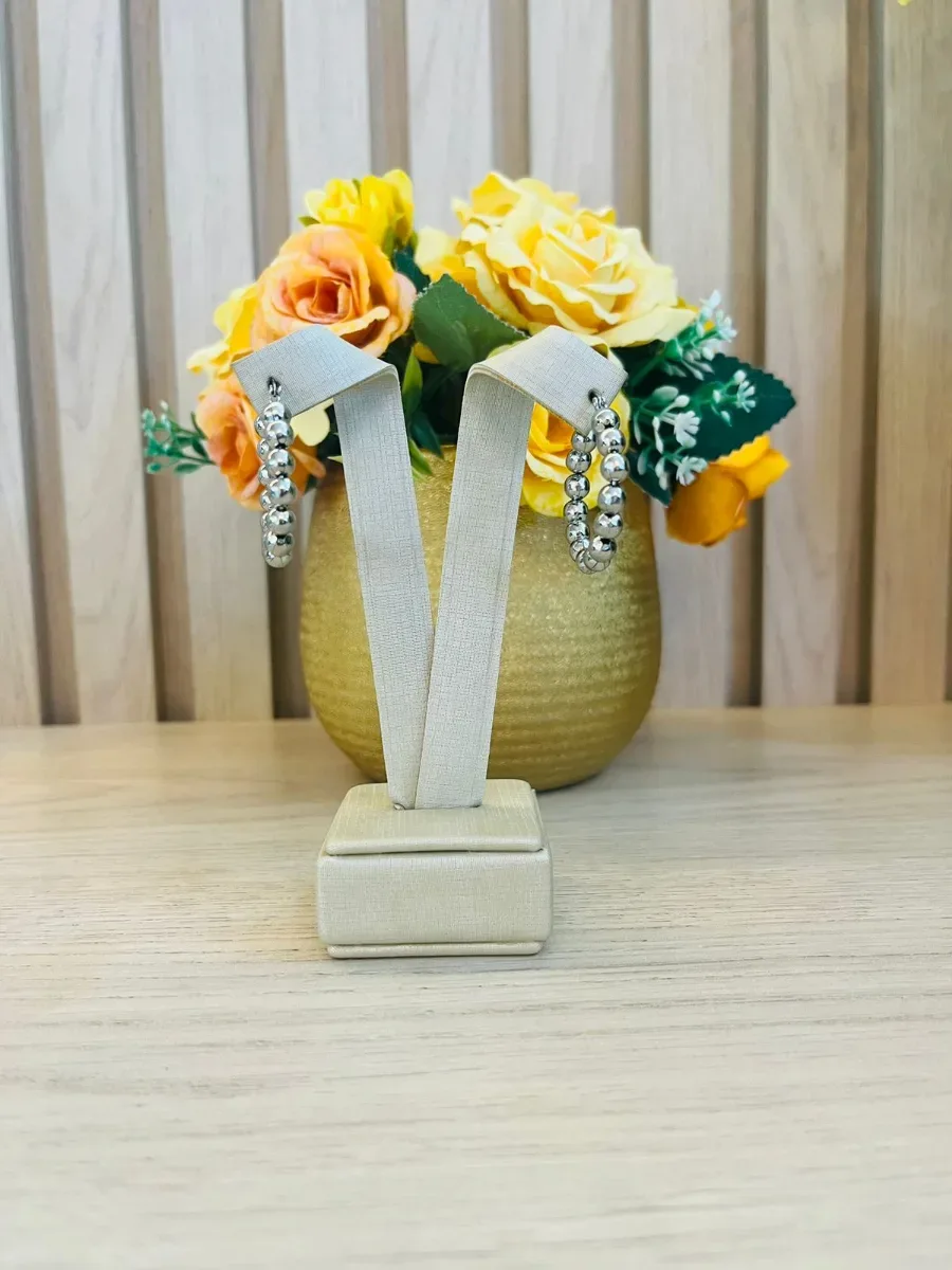 BRINCO ARGOLA COM BOLINHAS